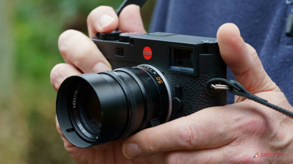 Điều Leica muốn là sự kết nối với tổng thể khung hình