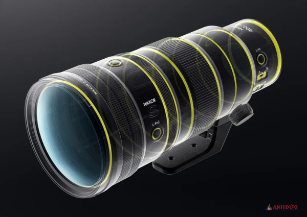 Ống kính được trang bị các vòng phủ nhằm tăng khả năng chống chịu thời tiết