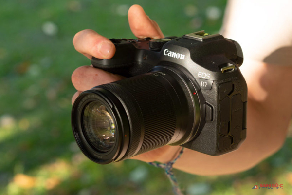 Đánh giá Canon EOS R7 – Chiến thần tốc độ ngàm RF phiên bản APS-C