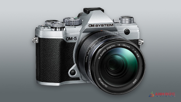 OM-5 nên có mức giá cạnh tranh với Canon EOS R7