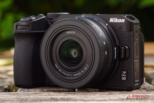 Bên cạnh EOS R10 và ZV-E10, Nikon Z30 sẽ là một đối thủ rất nặng kí cho phân khúc người dùng mới