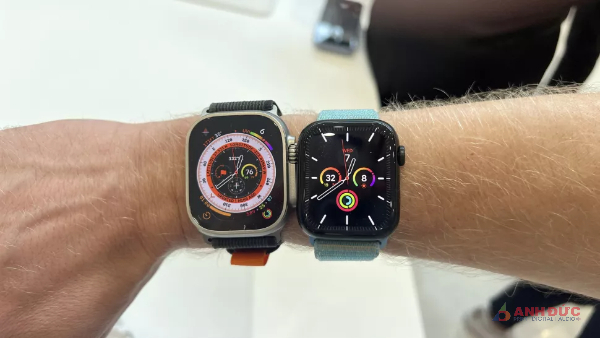 Màn hình Watch Ultra có kích thước lớn, độ sáng cao và độ chi tiết tốt hơn